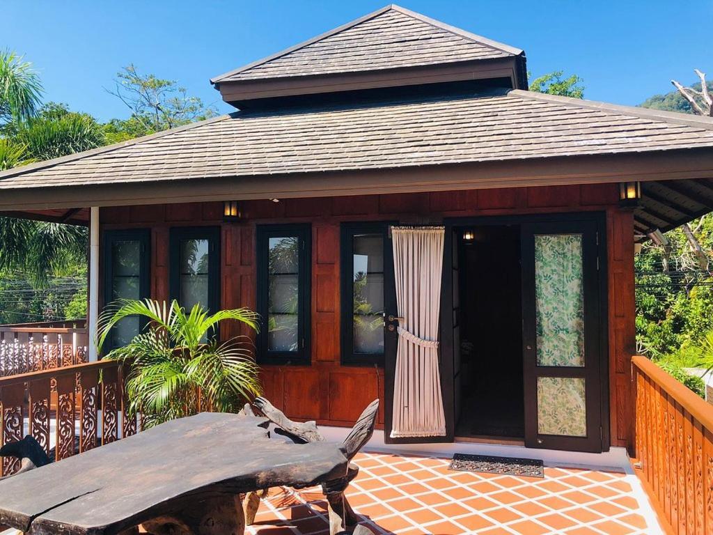 Lemon Tree Naturist Resort Naiharn Beach Phuket Екстериор снимка
